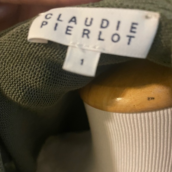 Beautiful Claudie Pierlot cut out sleeve cardigan - Picture 9 of 11